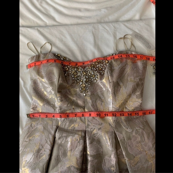 NWT Eliza J Bejeweled Neckline Strapless‎ Ballgown Champagne/Silver [SZ 8 ] - Picture 8 of 8